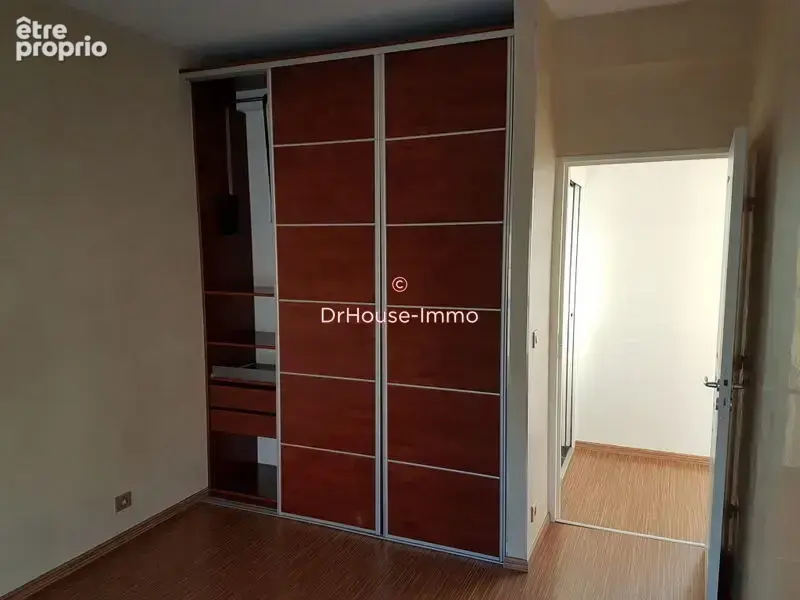 Appartement 4 pièces 75 m² à vendre à Saint-Pierre-Des-Corps (37700) - photo 7