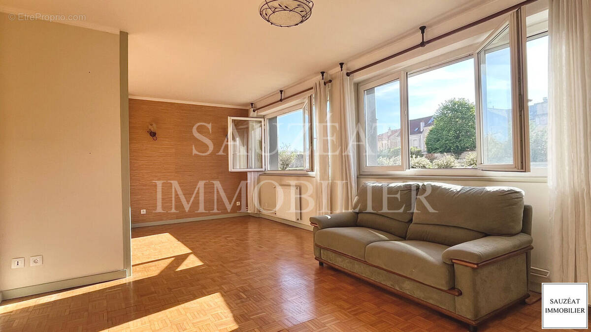 Appartement à MONTROUGE