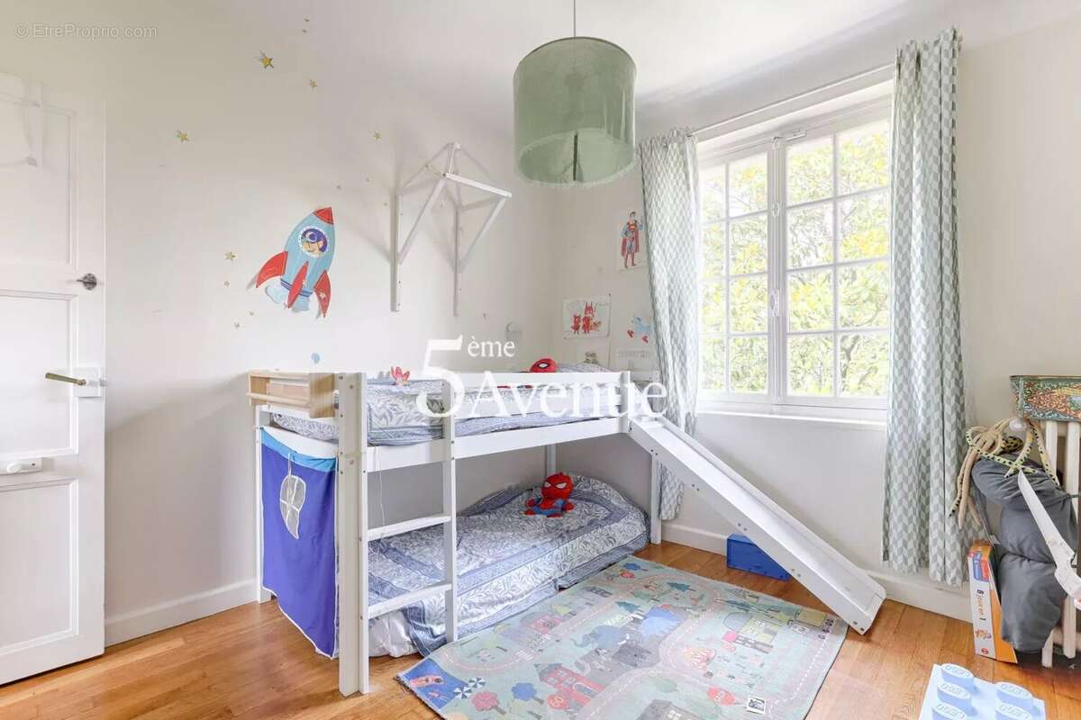 Maison à SAINT-MAUR-DES-FOSSES