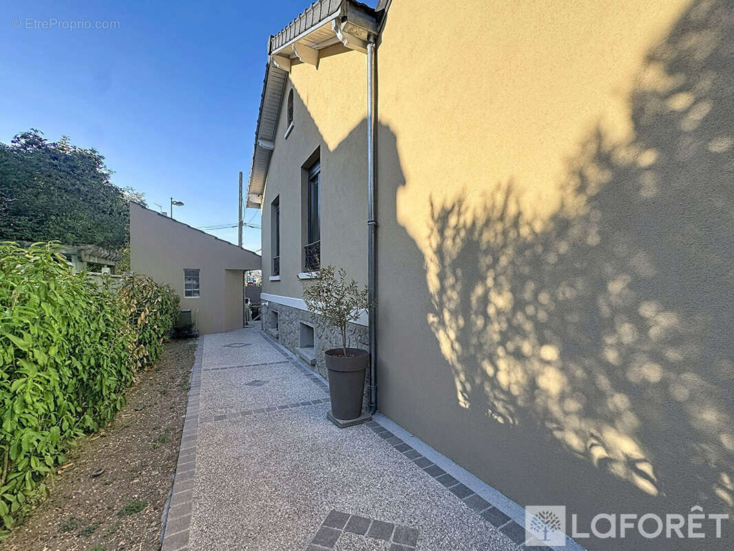 Maison Villiers Sur Marne 4 pièce(s) 92 m2 - photo 9
