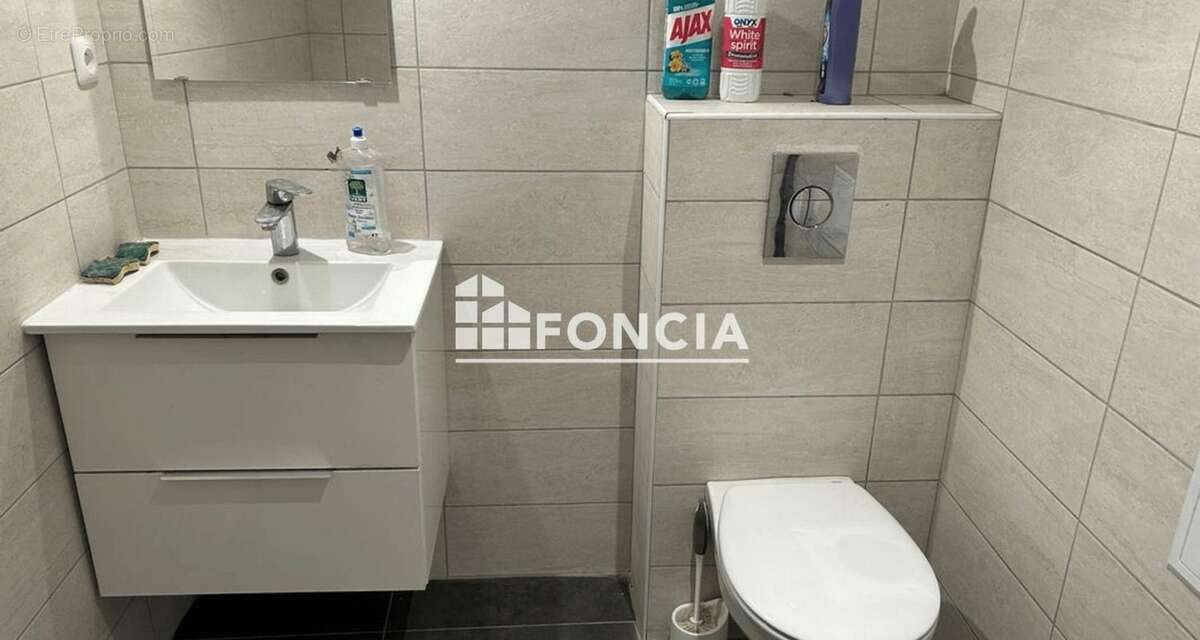 Commerce à CIVRIEUX