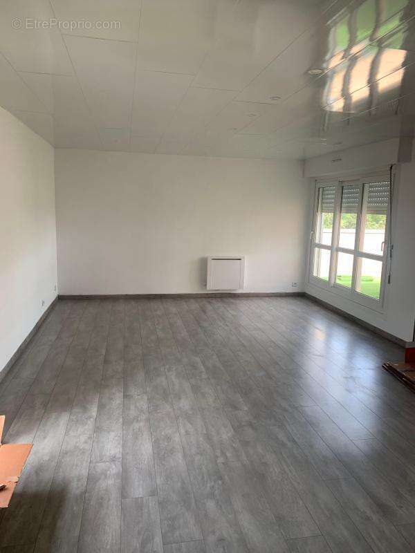 Appartement à GENLIS