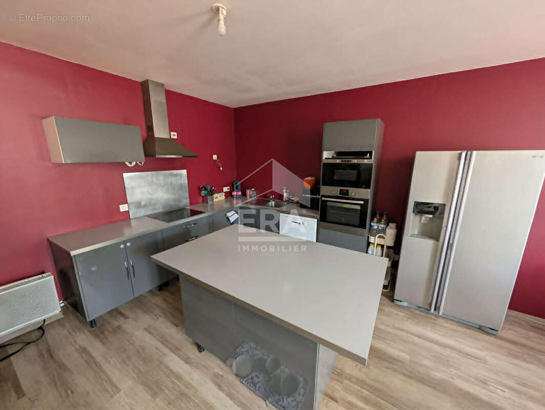Maison 139m² à montpon-ménestérol - photo 3