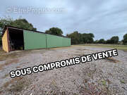 Parking à TALMONT-SAINT-HILAIRE