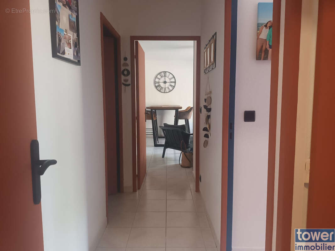 Appartement 2 chambres jardin place de parking piscine - photo 25