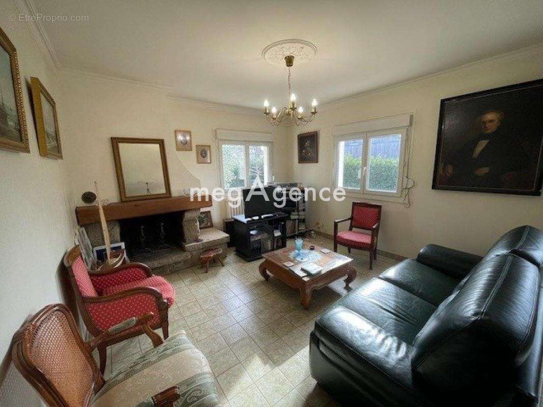 Maison à LARMOR-BADEN