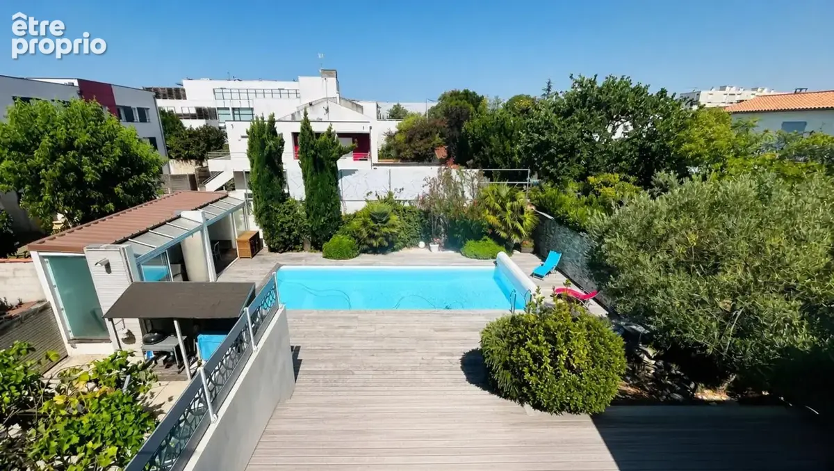 Appartement 500 m² à La Rochelle  - photo 12