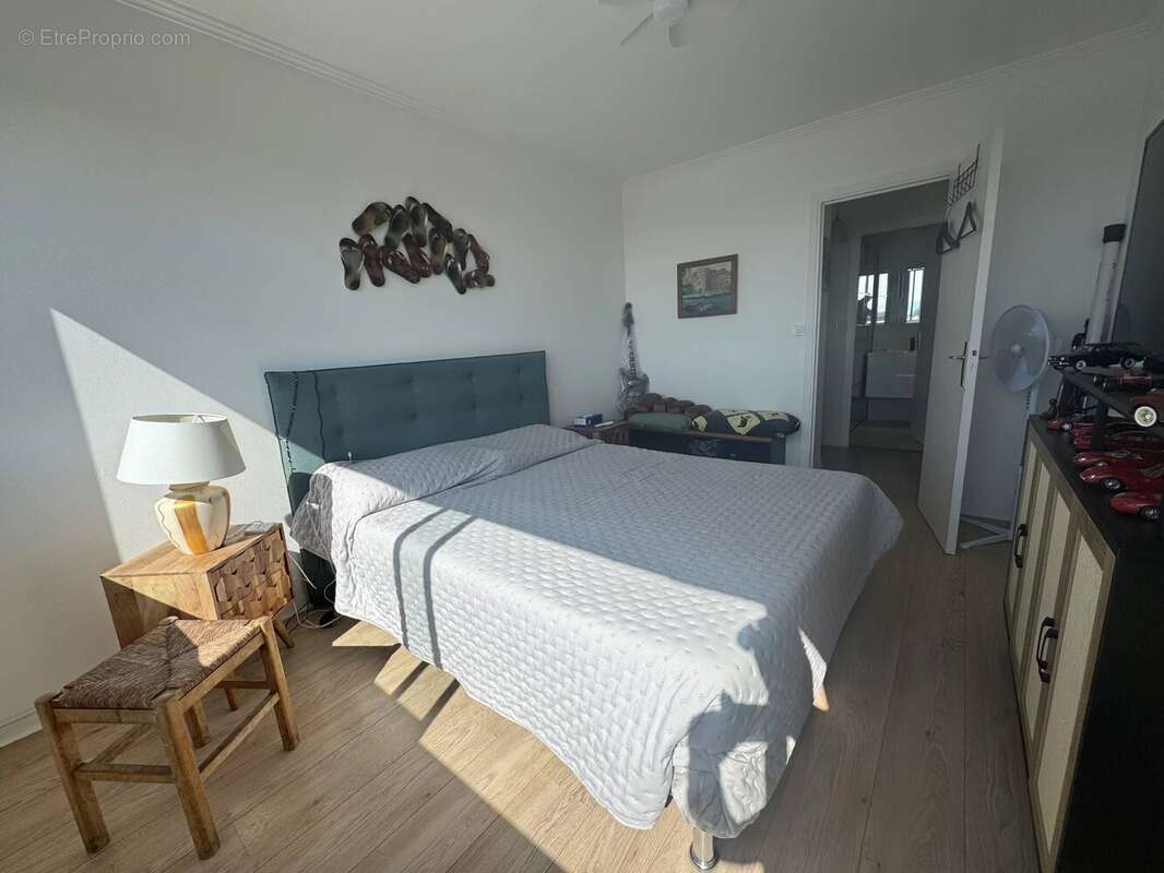 Appartement à VALLAURIS