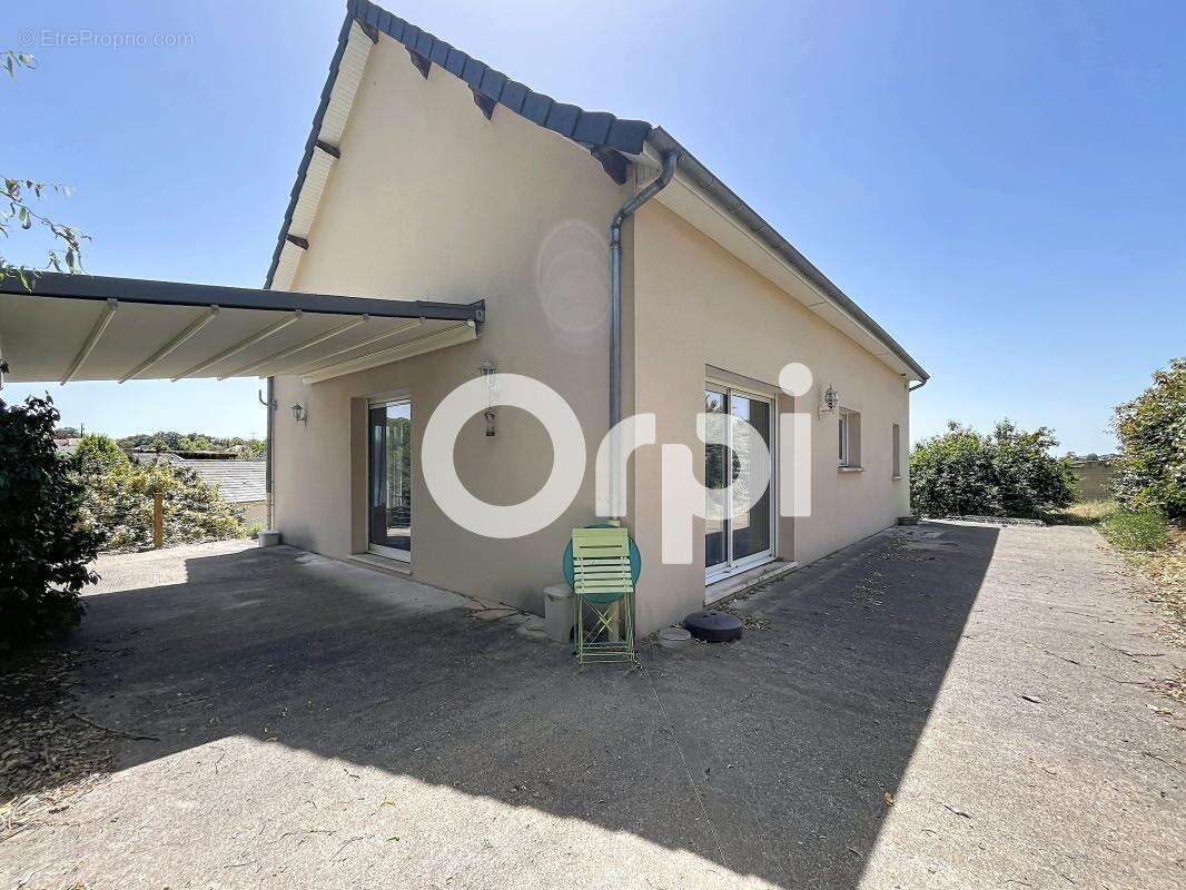 Maison à JUGEALS-NAZARETH