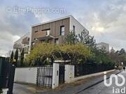 Photo 1 - Parking à ECULLY