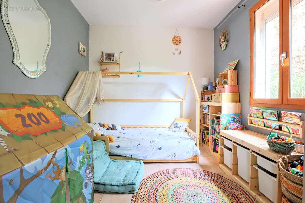 Maison à SOLLIES-TOUCAS