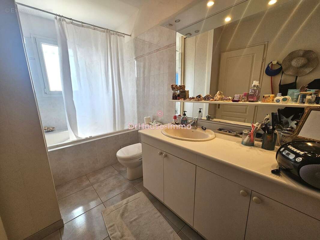 Maison 130 m² à Saint-Loup-Cammas  - photo 8
