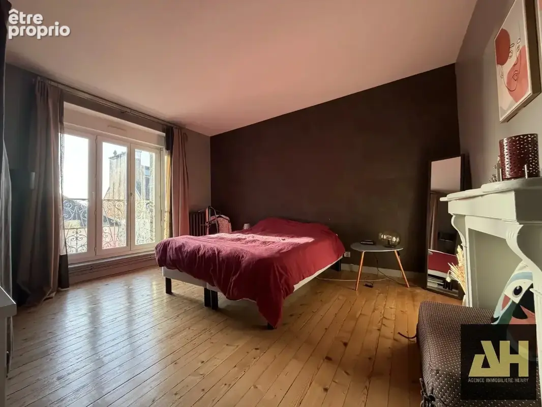 St michel - proche gare- du cachet-107 m2- seul à l'étage - photo 3