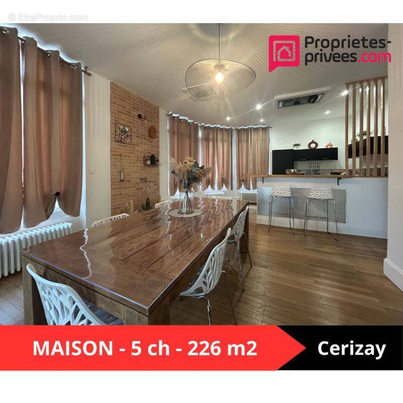 Maison à CERIZAY