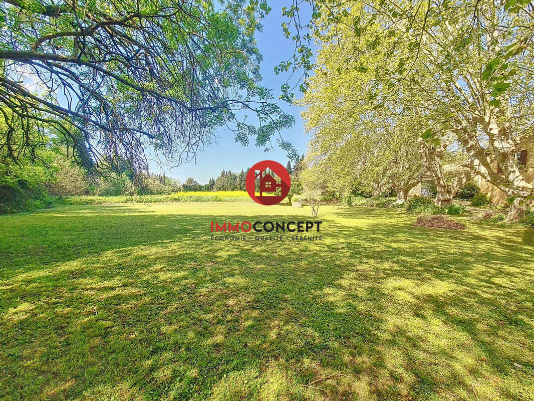 Maison à ROQUEMAURE