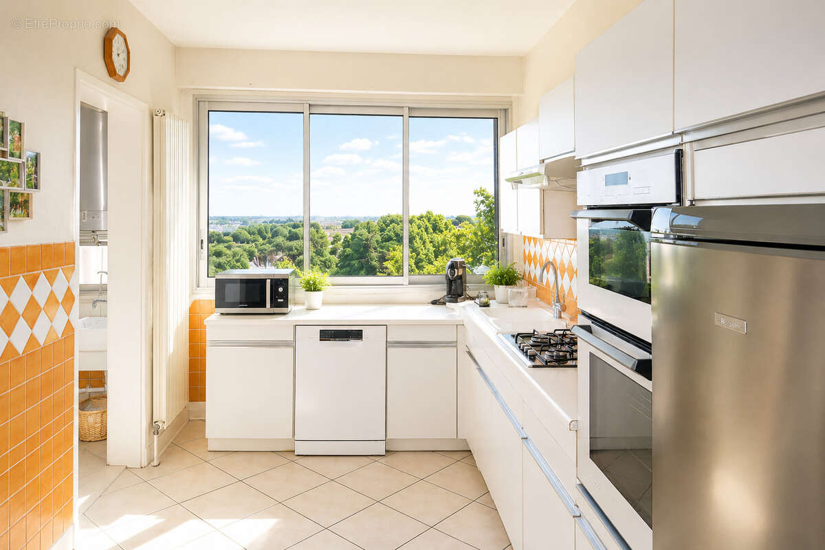 EXCLUSIF - CAUDERAN - PARC BORDELAIS - T5 (144m2) avec Grand balcon - Cave et Parking - photo 12