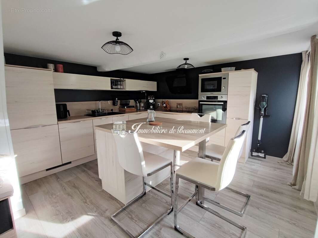 Maison à BEAUMONT-LE-ROGER