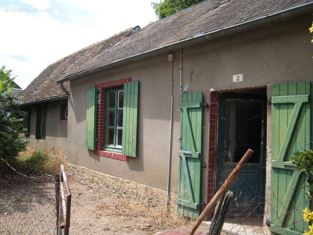 Maison à CHARRIN