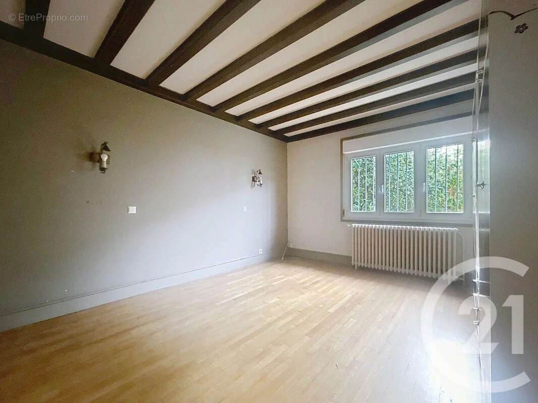 Maison à MELUN