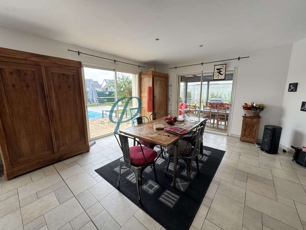Maison 6 pièces - 200m2 - photo 2