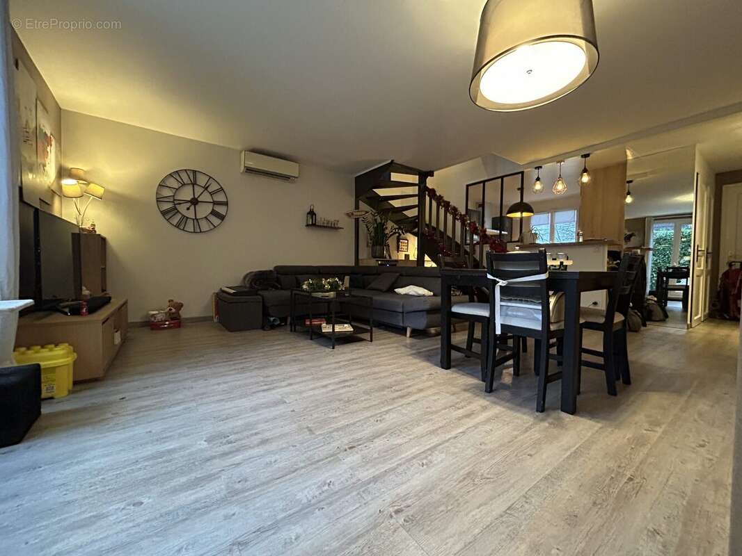 Maison à SAINT-GERMAIN-LES-CORBEIL