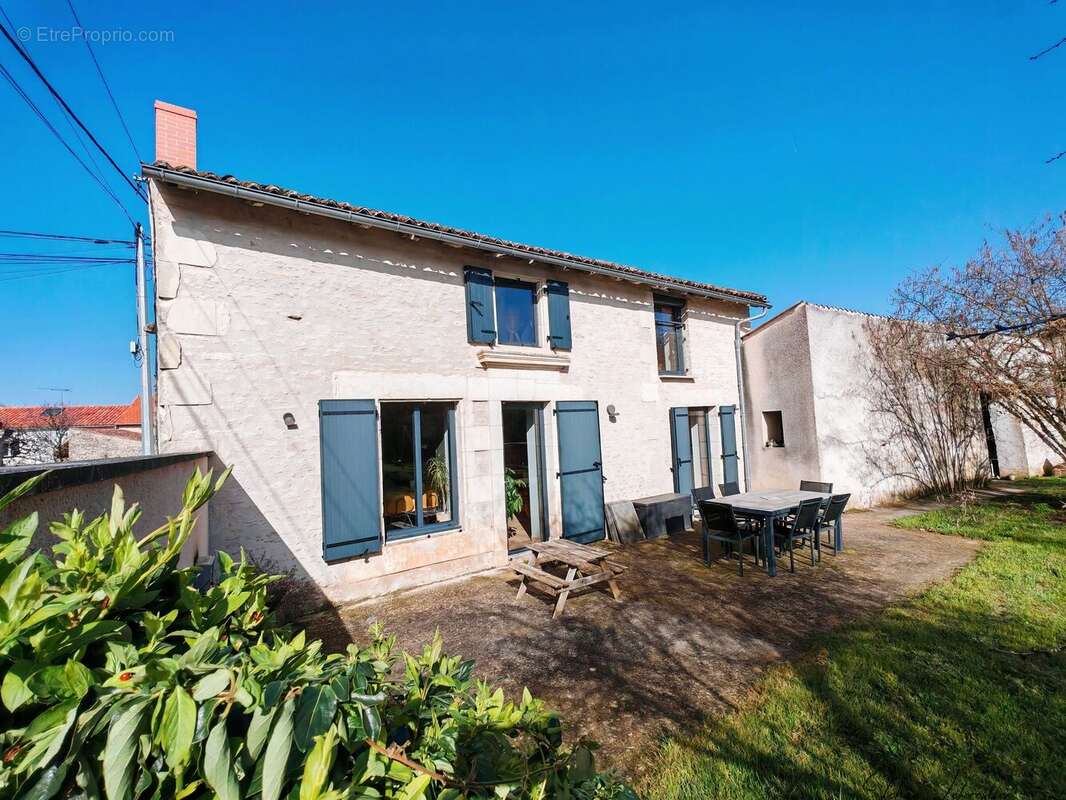 Maison à LE ROCHEREAU