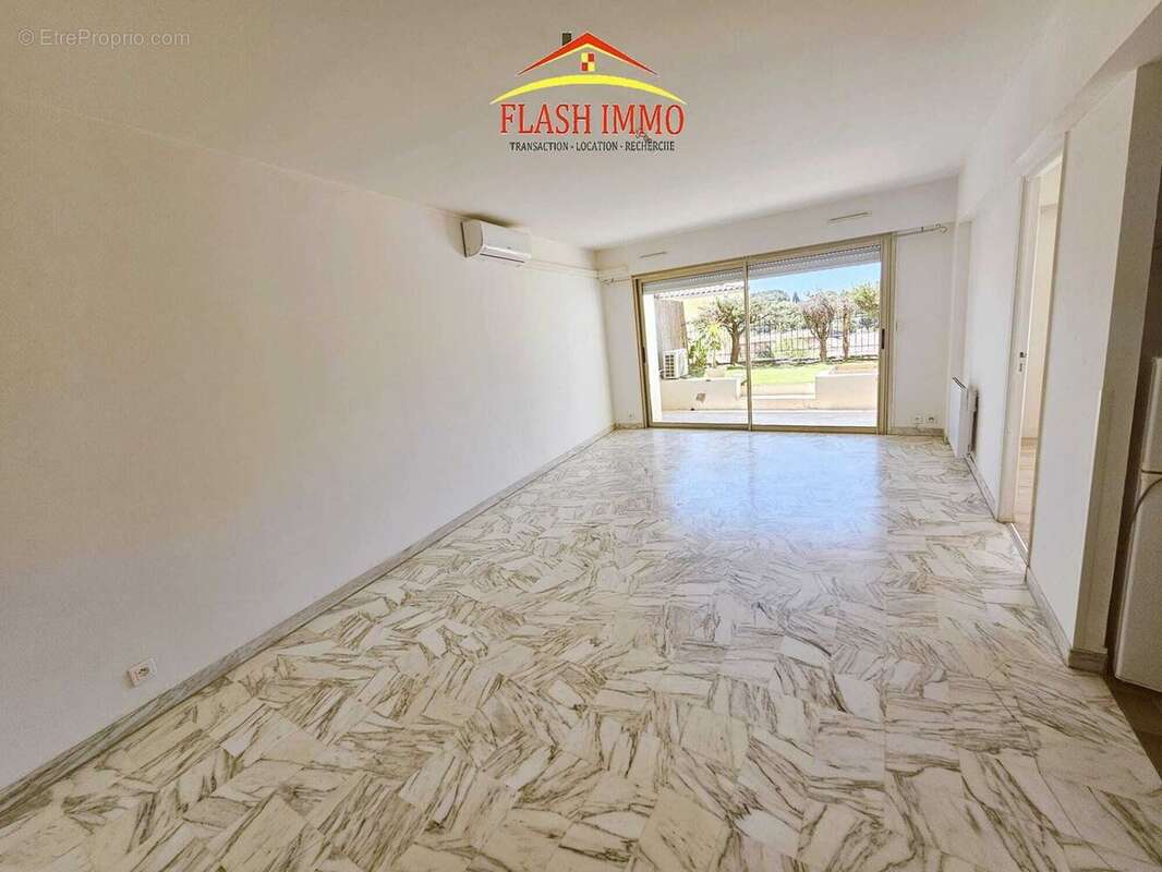 Appartement à MOUGINS
