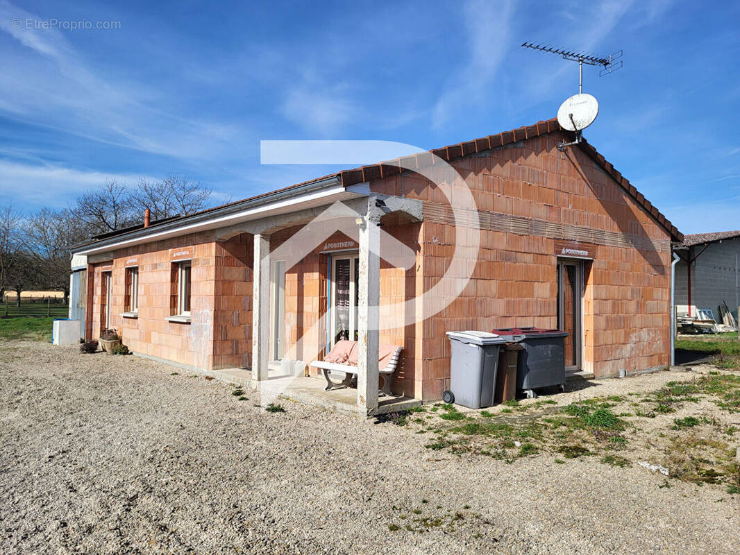 Maison à BRIENNE-LE-CHATEAU