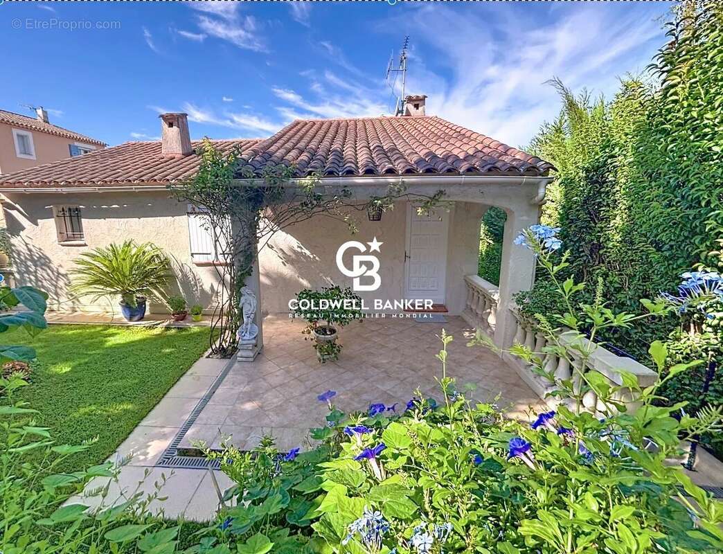 Maison à SAINT-RAPHAEL