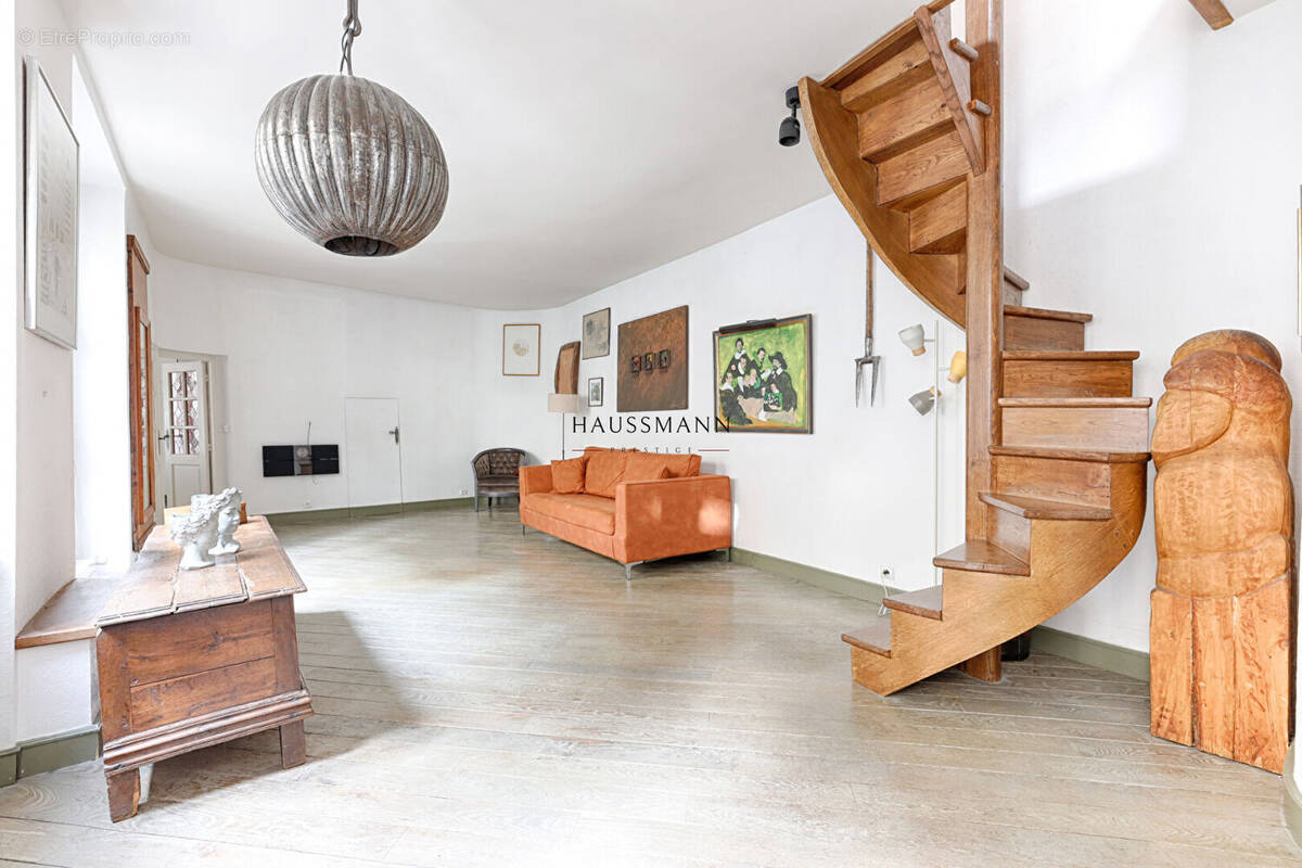 Appartement à PARIS-6E