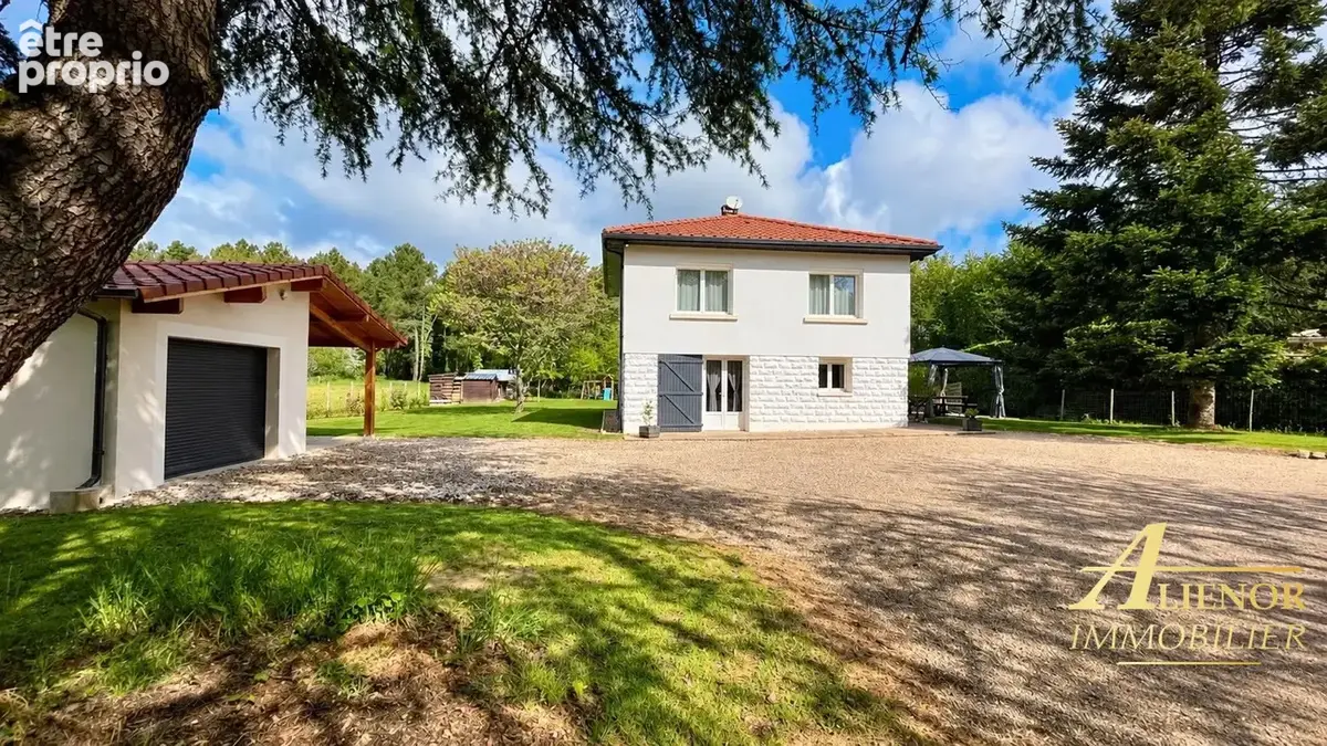 Photo Maison à Saint-Sauveur au prix de 197 950€