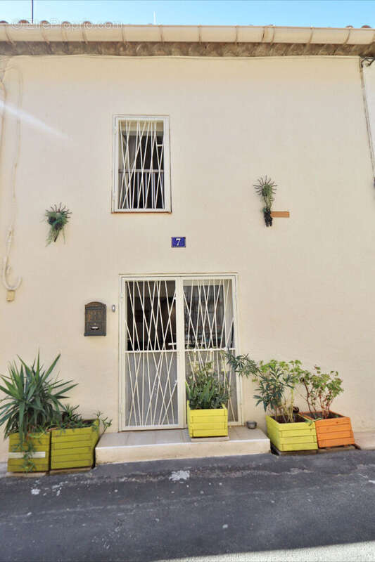 Maison à LEZIGNAN-CORBIERES