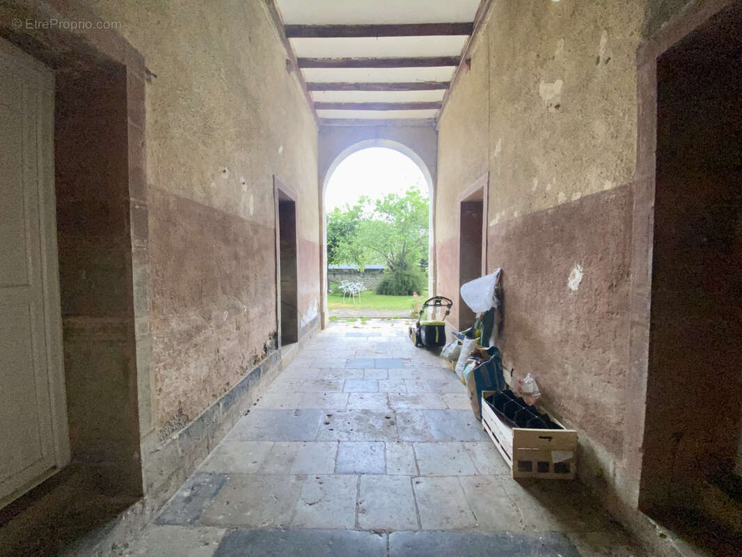 Maison à CHATILLON-EN-BAZOIS