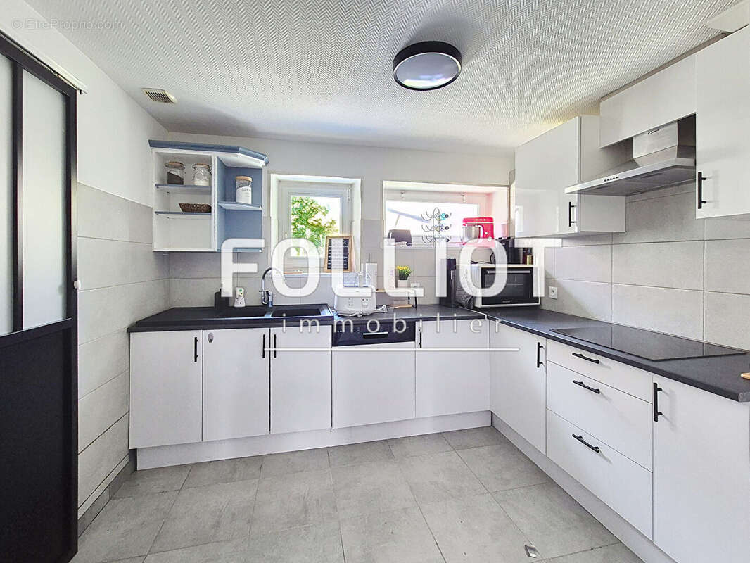 A vendre maison en pierre à Coudeville-sur-Mer - Réf 12400LB - photo 4