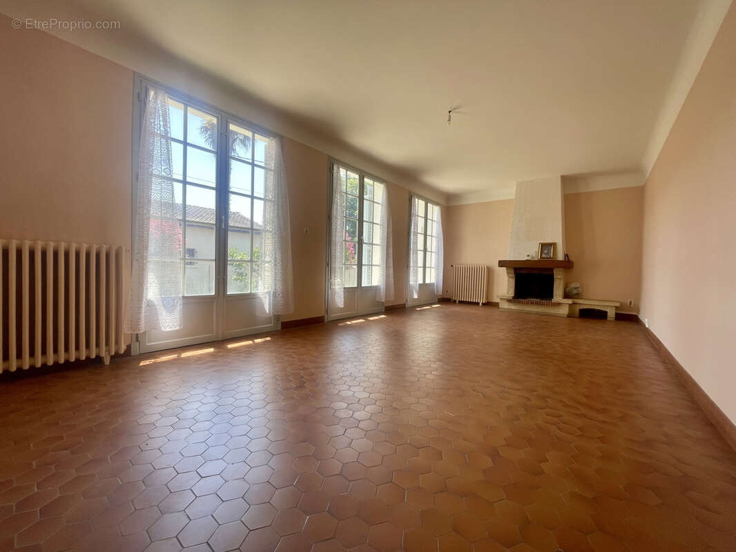 Maison de plain pied à Vic-en-Bigorre - photo 3