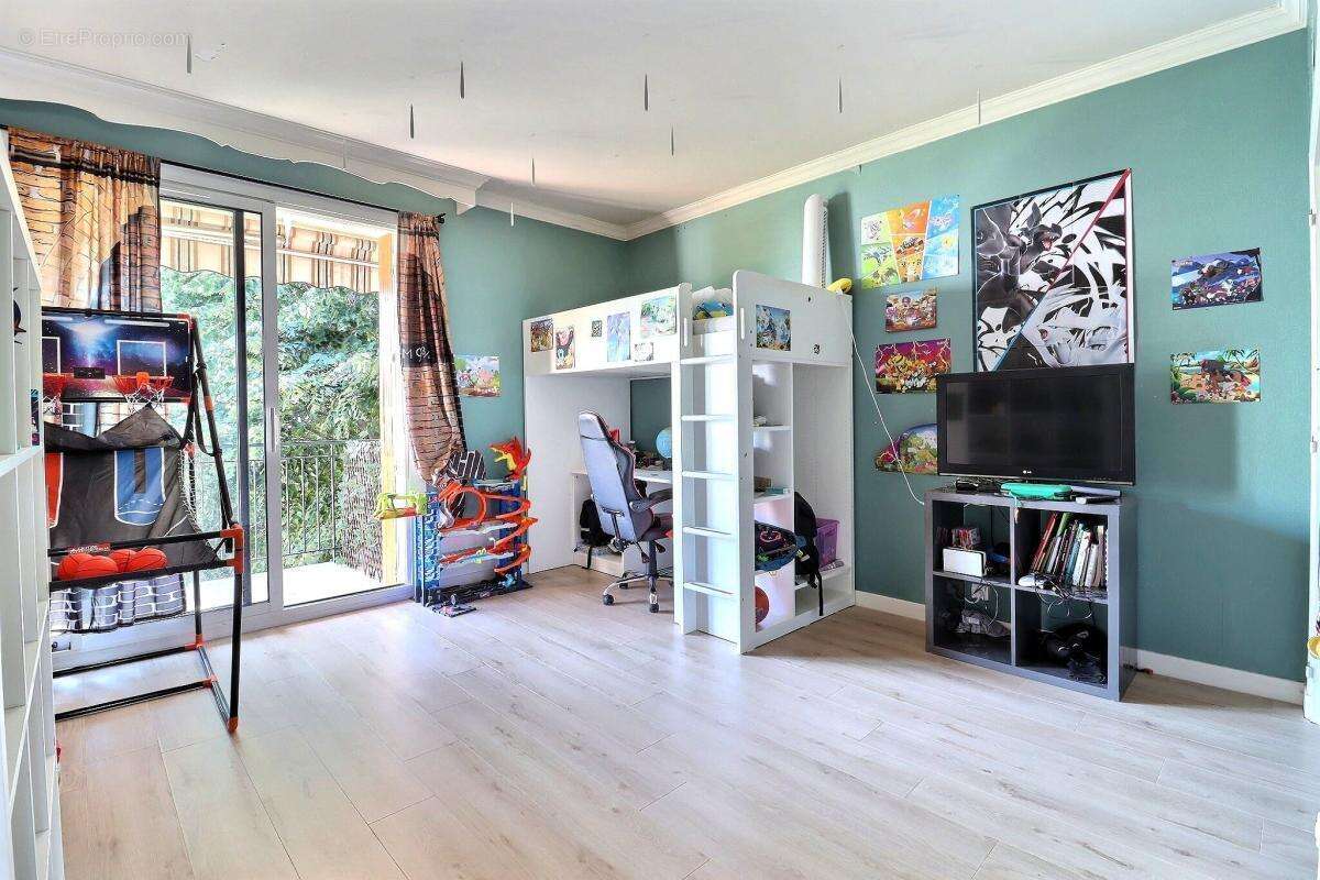 Appartement à CHENOVE
