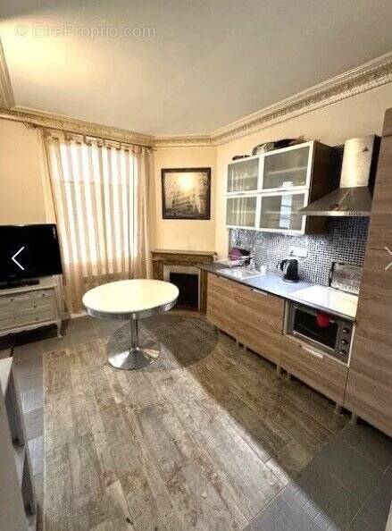 Appartement à LEVALLOIS-PERRET