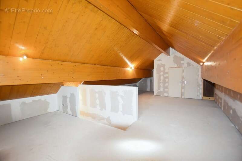 Maison à SAINT-MAURICE-LES-COUCHES