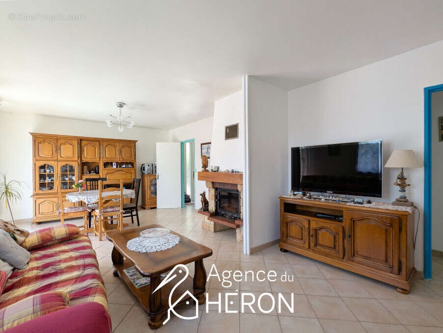 Maison à FAY-LES-NEMOURS