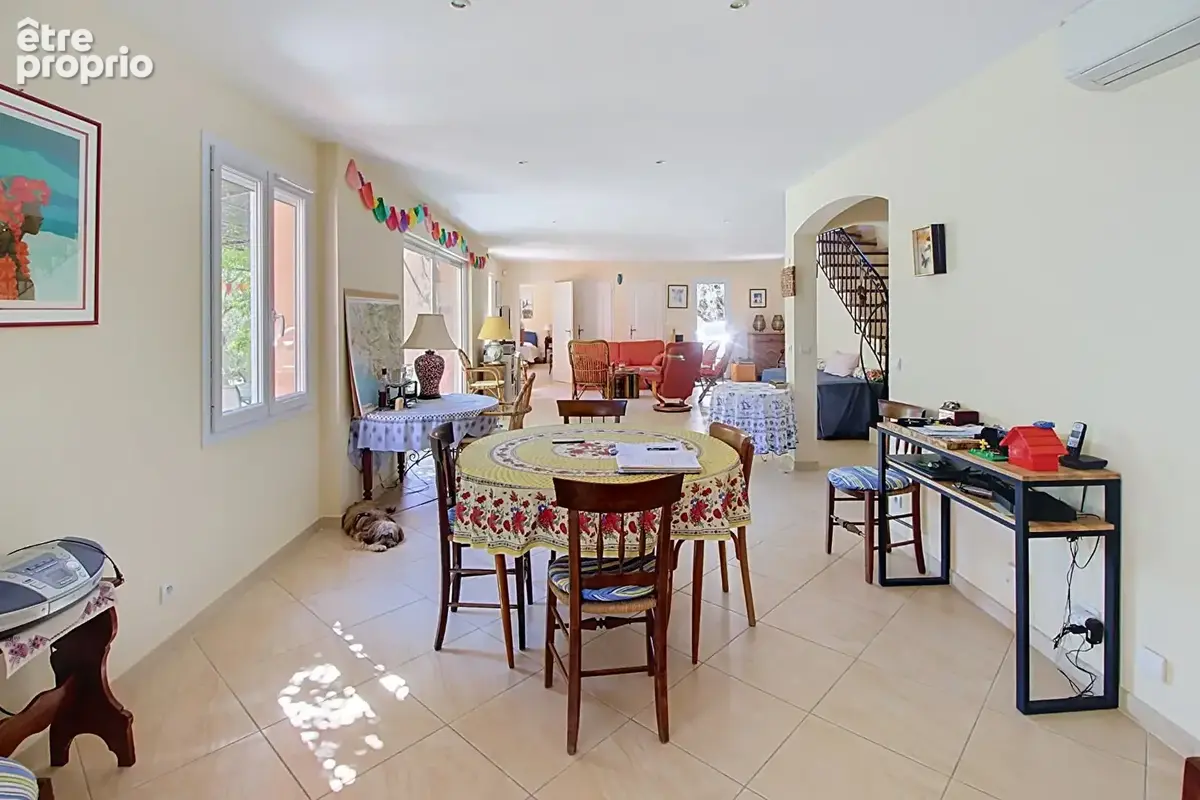 EXCLUSIVITE À VENDRE ! Maison Lorgues 6 pièces 187 m2 + Piscine + garage - photo 12