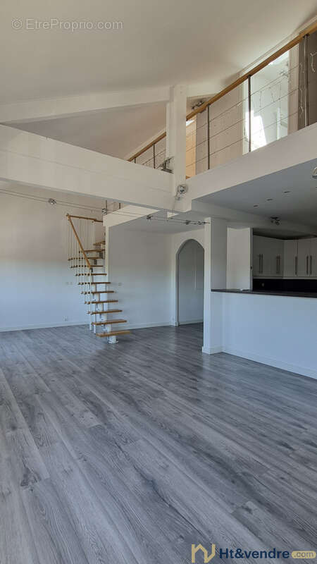 Appartement à HYERES