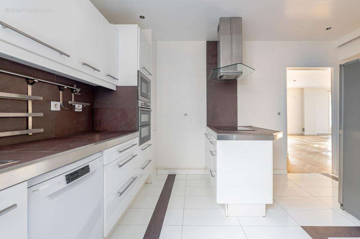 Appartement à PARIS-4E