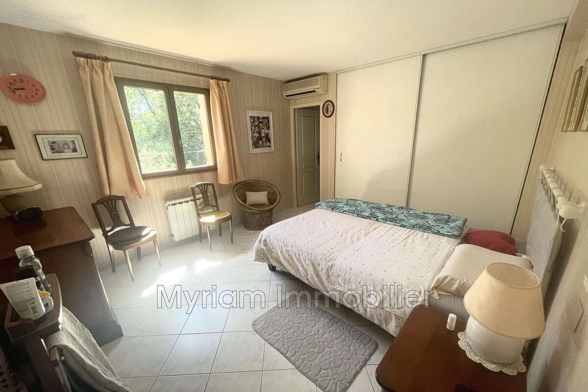 Maison à PEYMEINADE