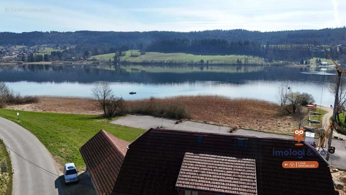 Appartement à SAINT-POINT-LAC