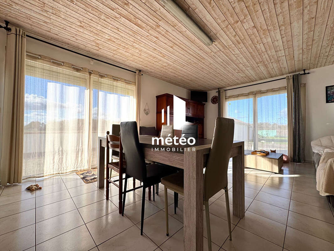 Maison à SAINTE-PEXINE