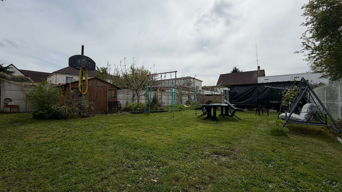 Maison à LIVRY-GARGAN