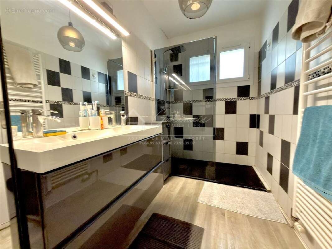 Maison à MILLY-LA-FORET