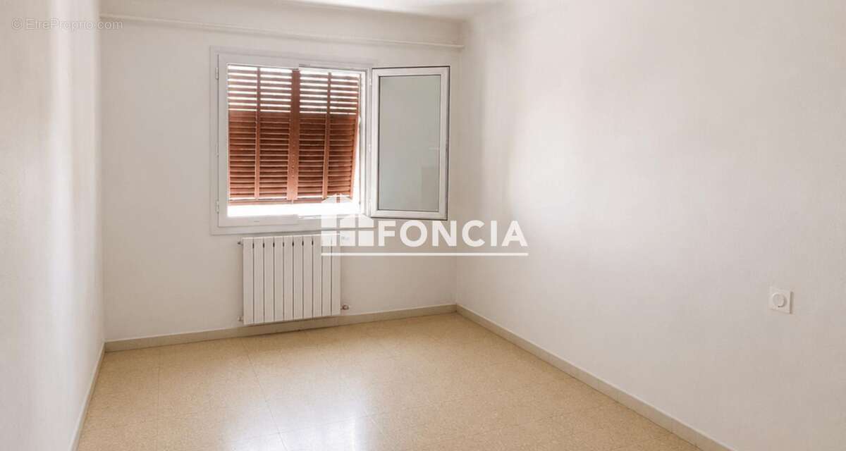 BÉZIERS – Secteur Médiathèque / IUT – Appartement T4 vendu loué - photo 6