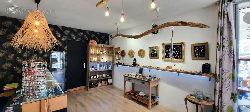 Commerce à SAINT-PIERRE-D&#039;OLERON