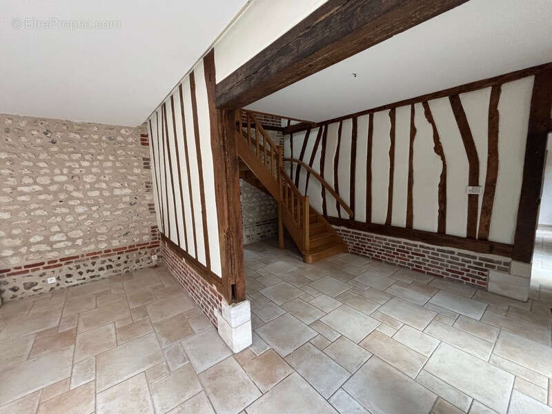 Maison à SAINT-MARTIN-DE-BOSCHERVILLE